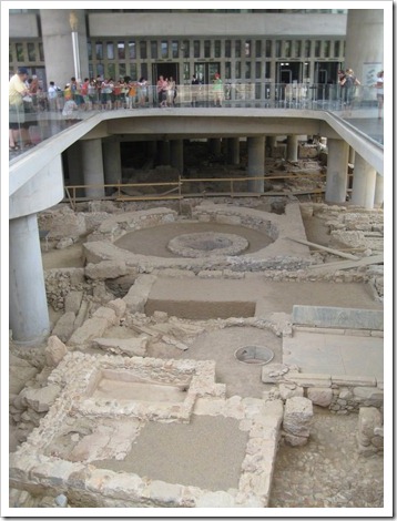 ingang van het nieuwe Akropolis Museum