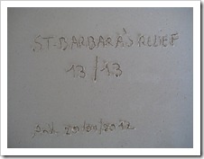 (foto van de achterkant, inscriptie  st-barbara's relief 13/13, AnV.)