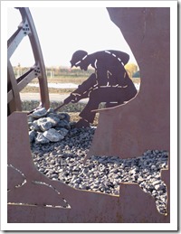 Detail uit het monument voor de overleden mijnwerkers van Houthalen.