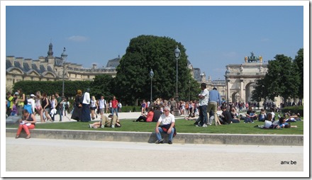 plein voor het Louvre