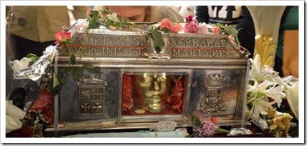 Saint Barbara relics in Greece. Source & copyright picture: www.keeptalkinggreece.com